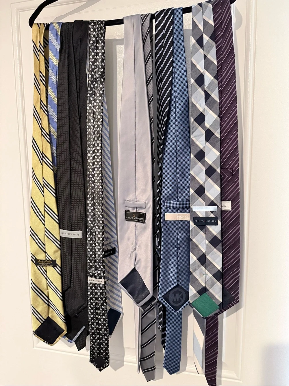 Lot of 10 Men’s Silk Neck Ties – Michael Kors, Tommy Hilfiger, Nautica & More